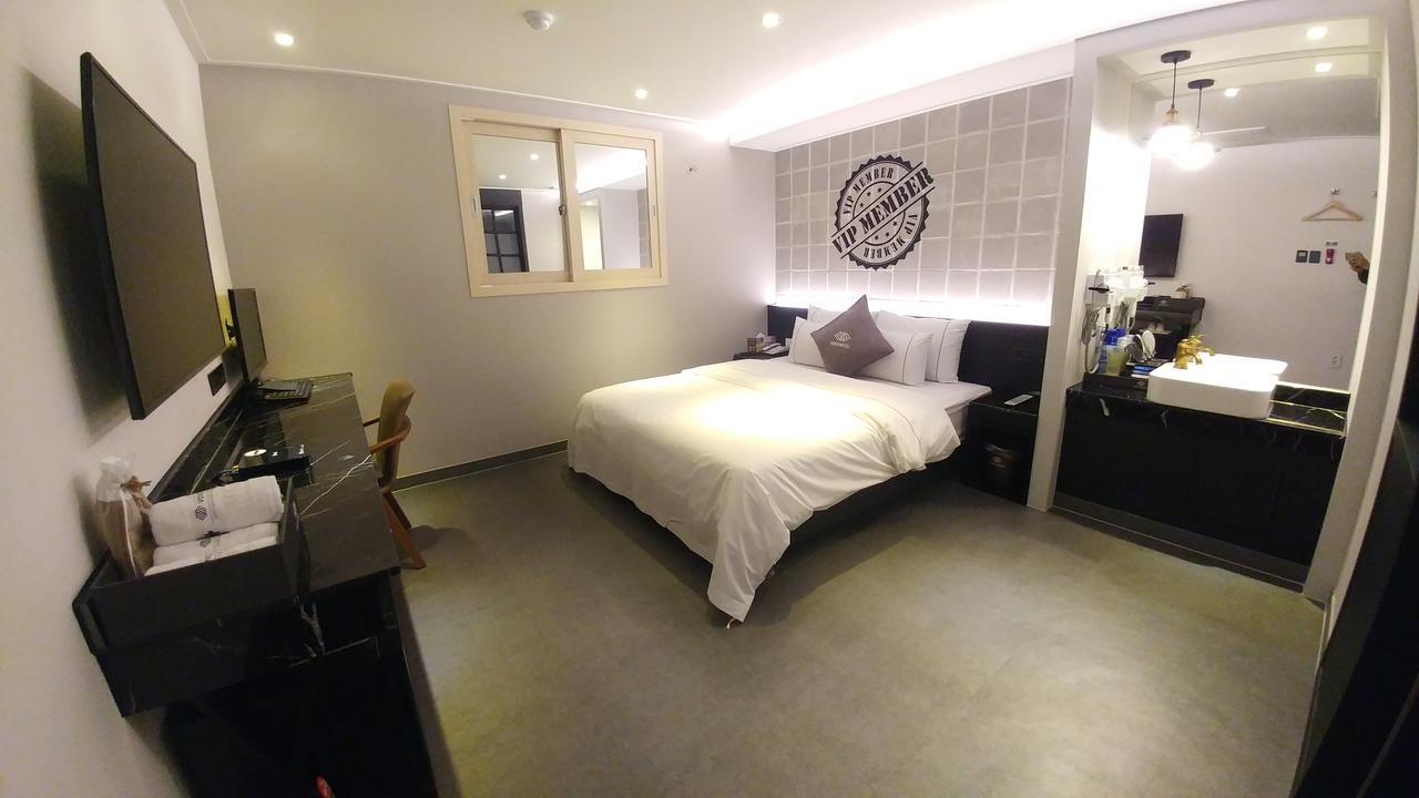 Vovo Hotel Seosan Eksteriør billede