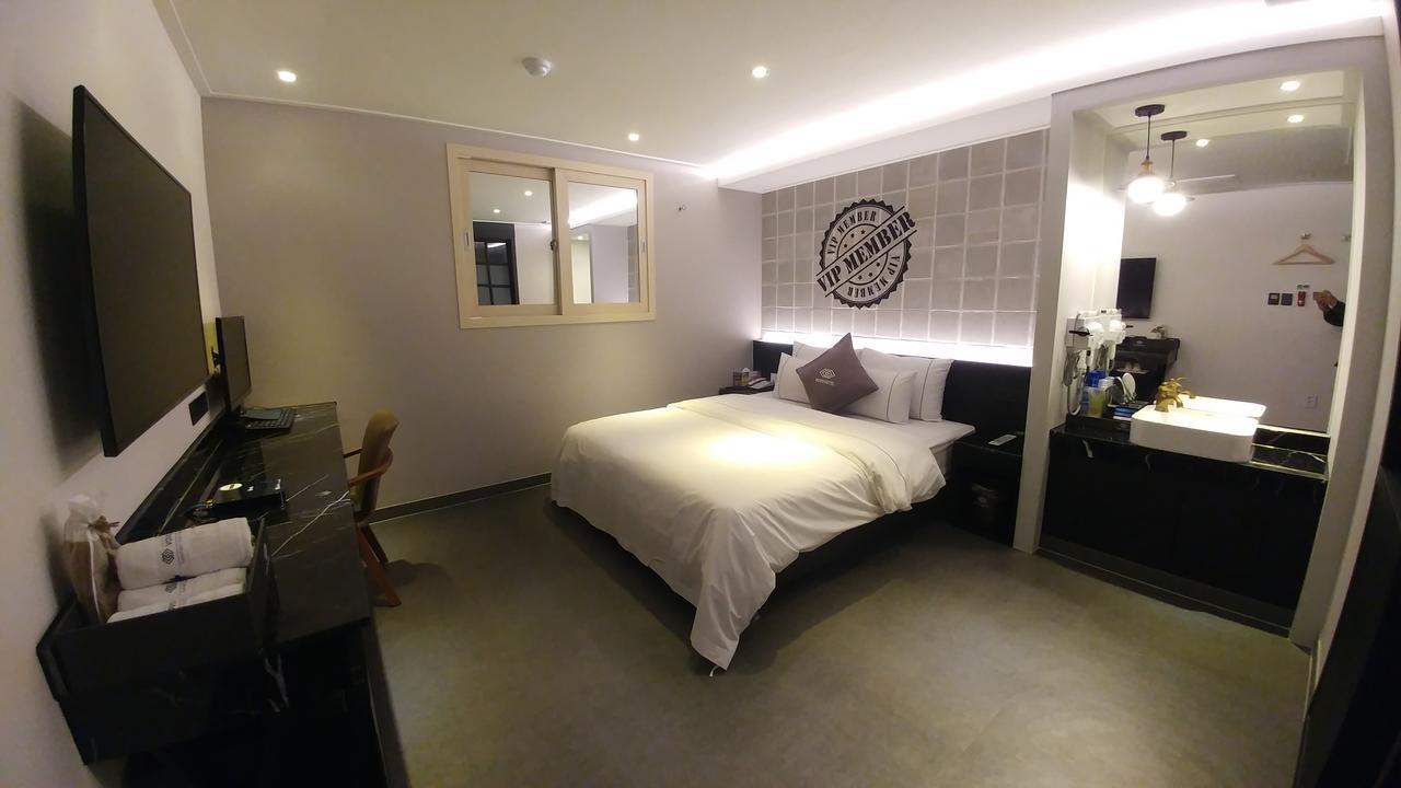 Vovo Hotel Seosan Eksteriør billede