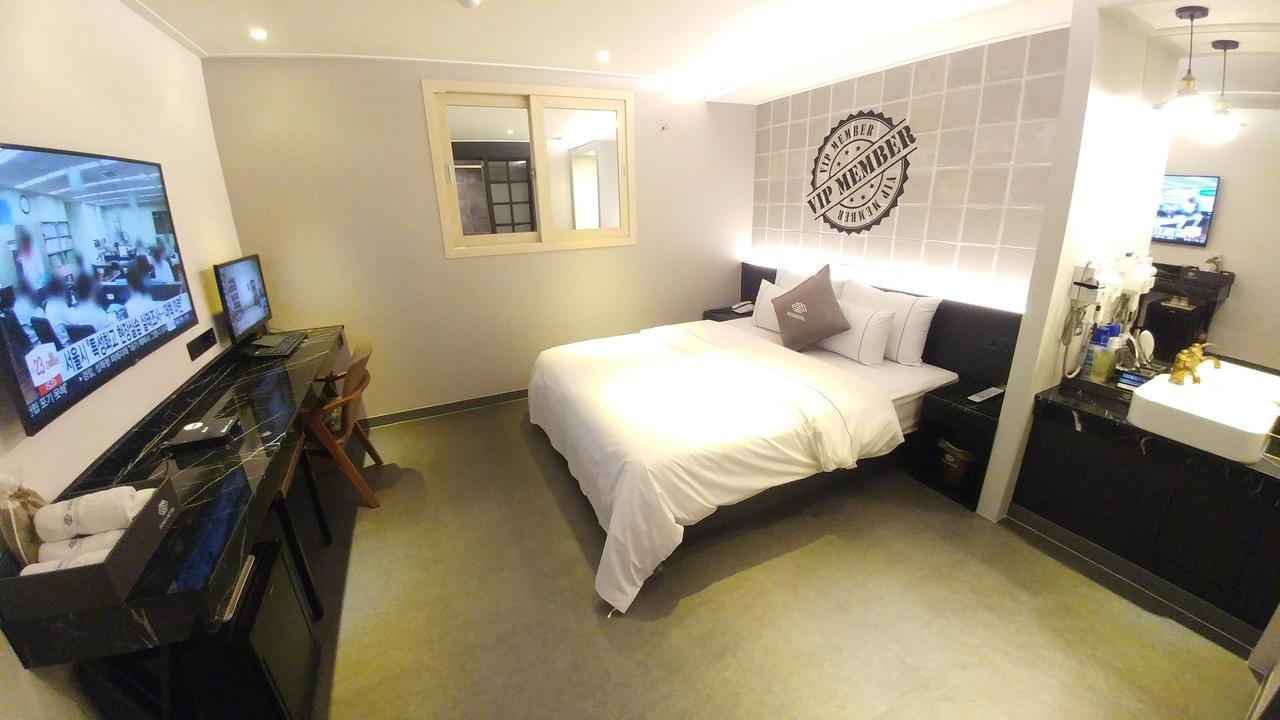 Vovo Hotel Seosan Eksteriør billede